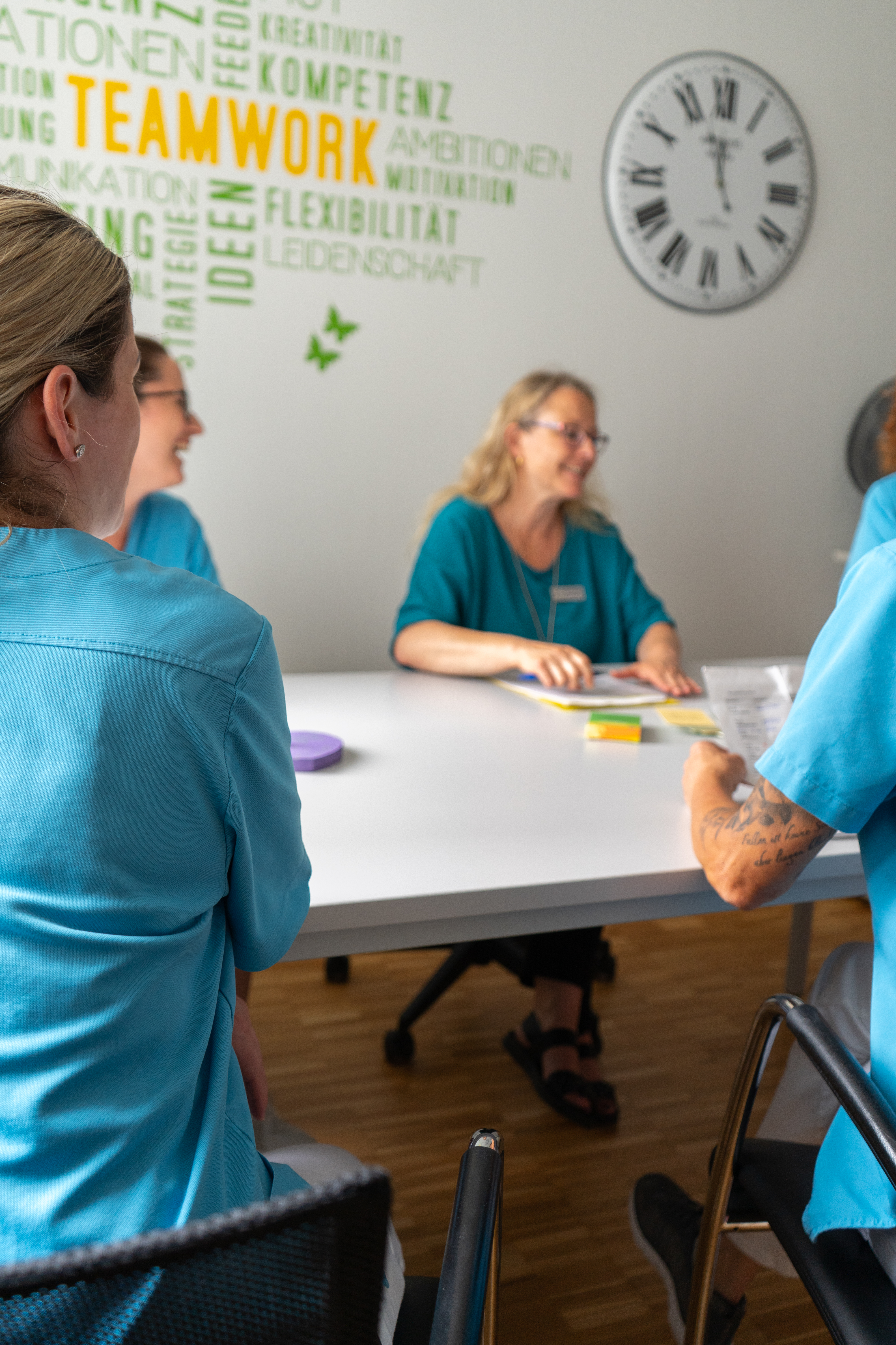 Angela, unsere Leitung Pflege und Betreuung erzählt von ihren Aufgaben...